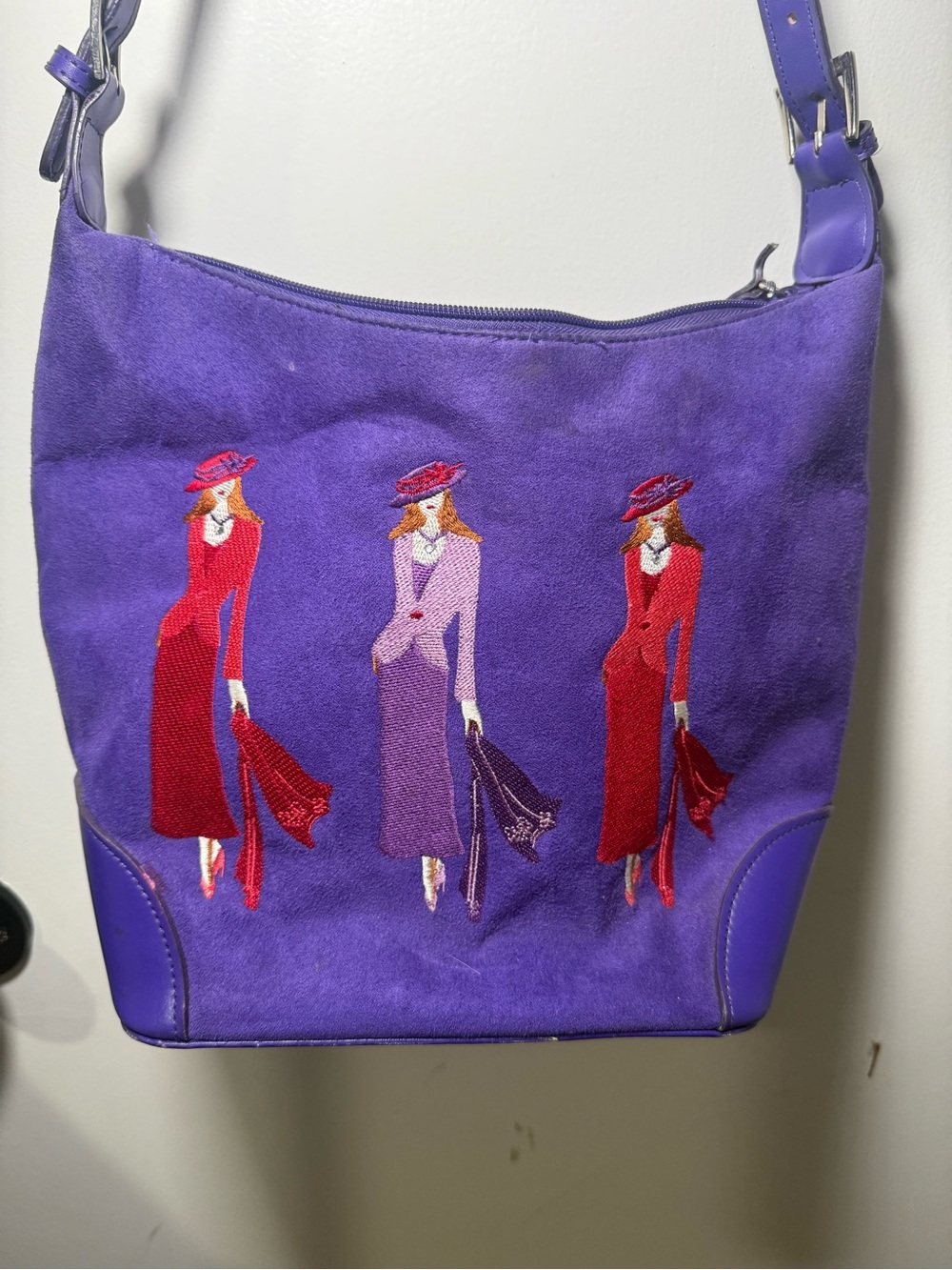 Embroidered Purple Suede Shoulder Bag with Fashion Lady Motifs